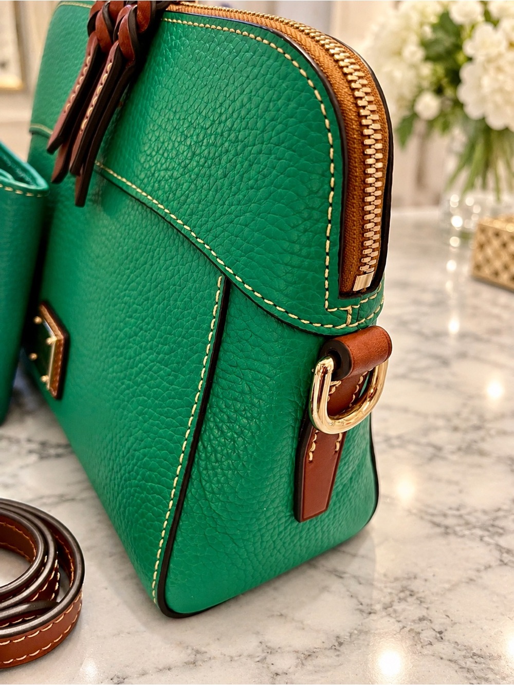 NWTs, Dooney & Bourke SPEARMINT Pebbled Leather Cameron X-Body & Matching Wallet - Picture 3 of 9